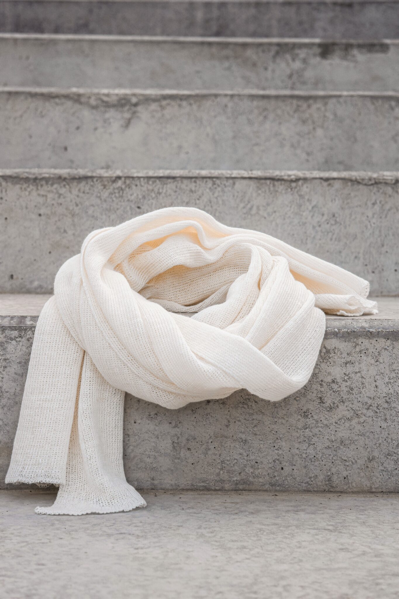NOA / Long Linen Wrap