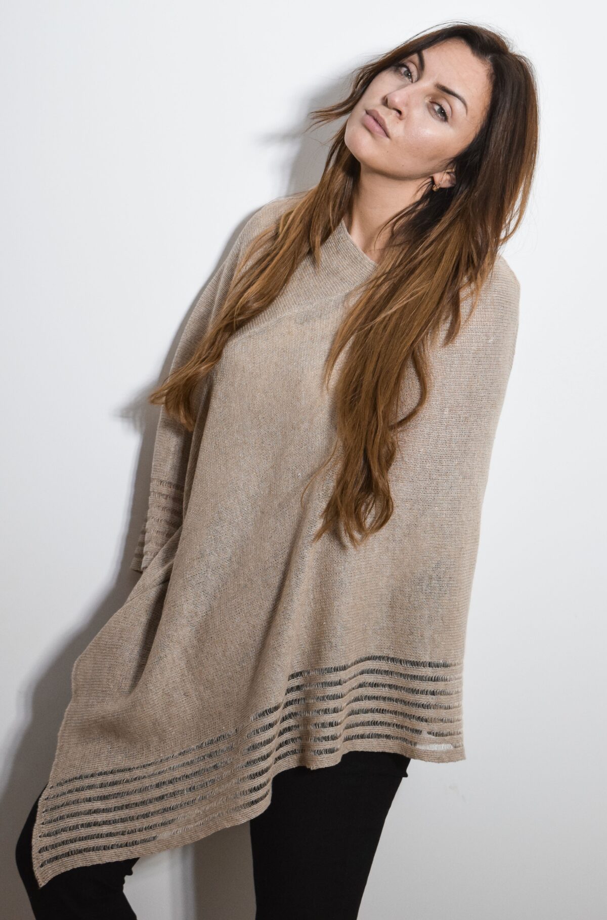 EGLESNA ADAH / Linen Draped Poncho in Natural Linen