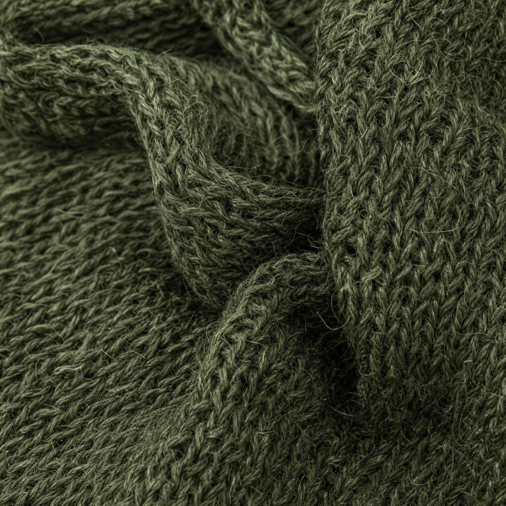 EGLESNA Forest Green linen color sample
