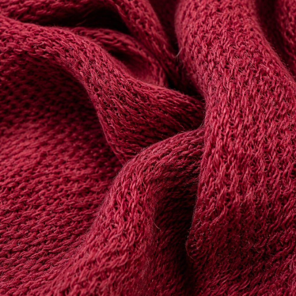 EGLESNA Raspberry Red linen color sample